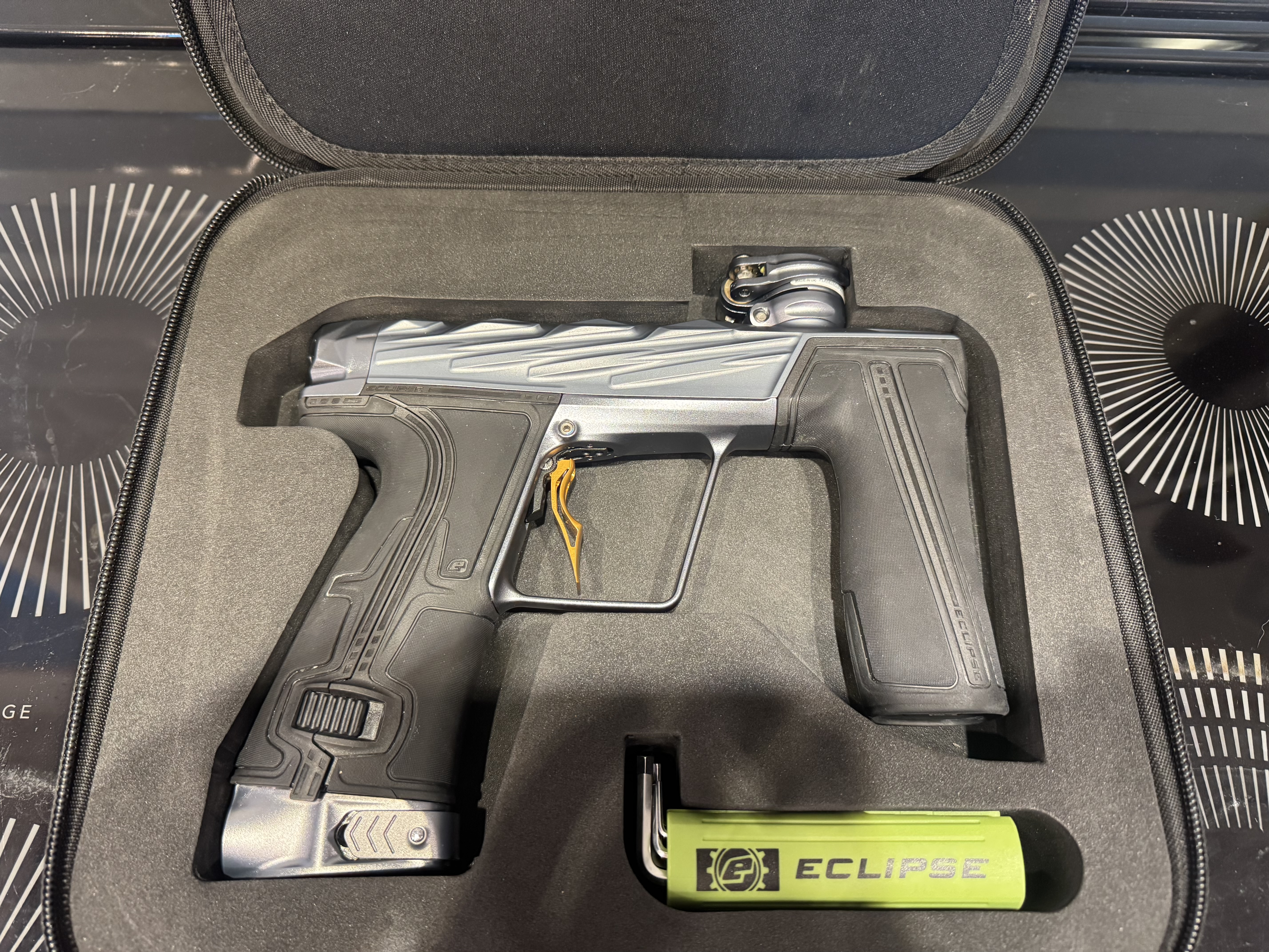 Infamous R5 (Like New)