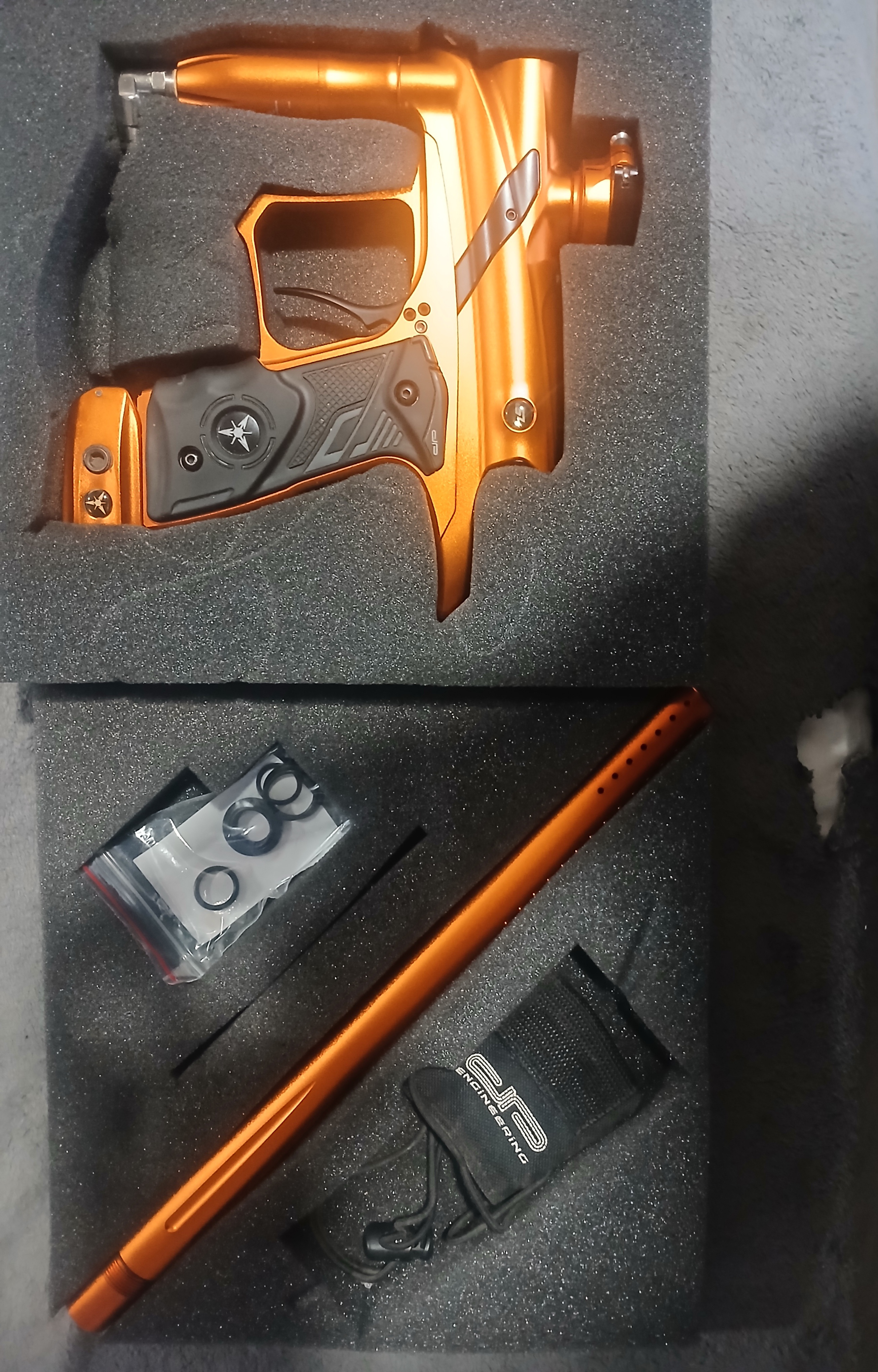 DG G4 Paintball Marker