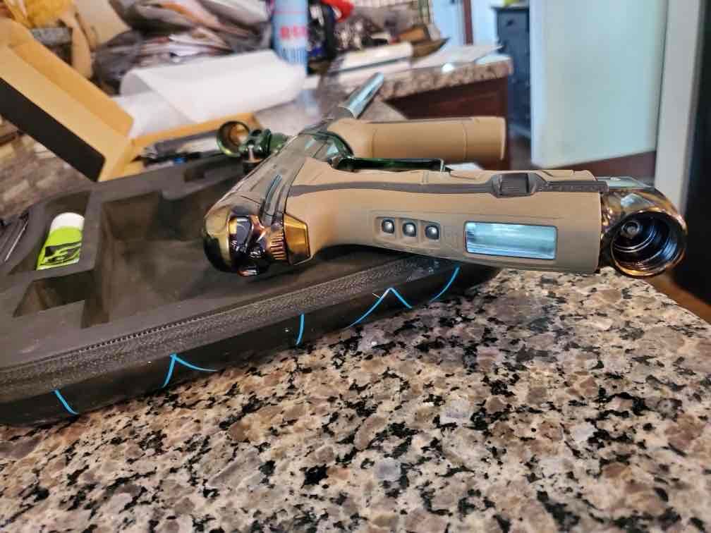 Rare Custom Gold and Green Infamous CS2