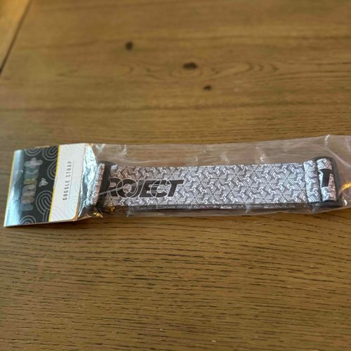 Project JT proflex strap - white noise
