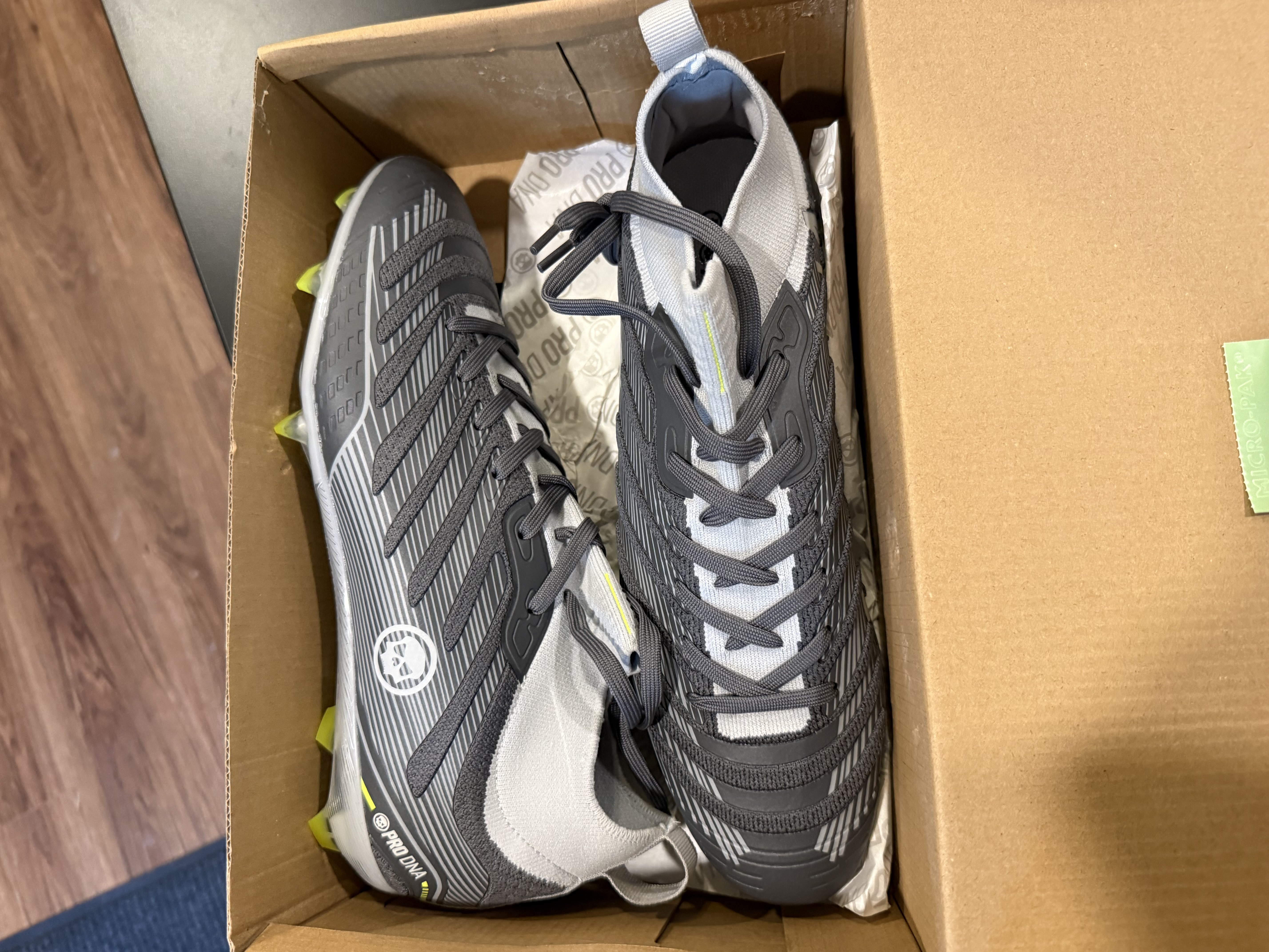 PRO DNA™ VOLTRAX CLEATS - GRAY - Size 11