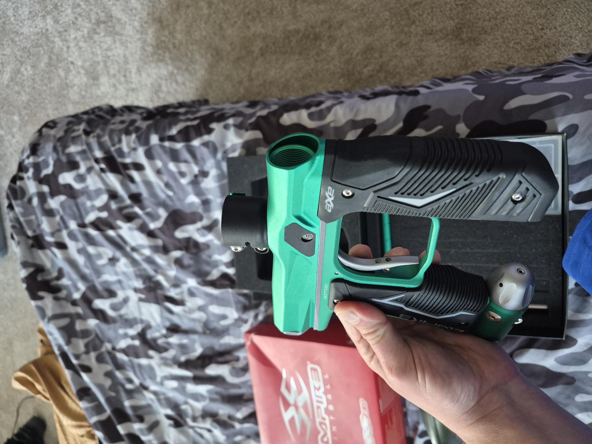 New Axe 2.0 W/ Dye Rotor Hopper