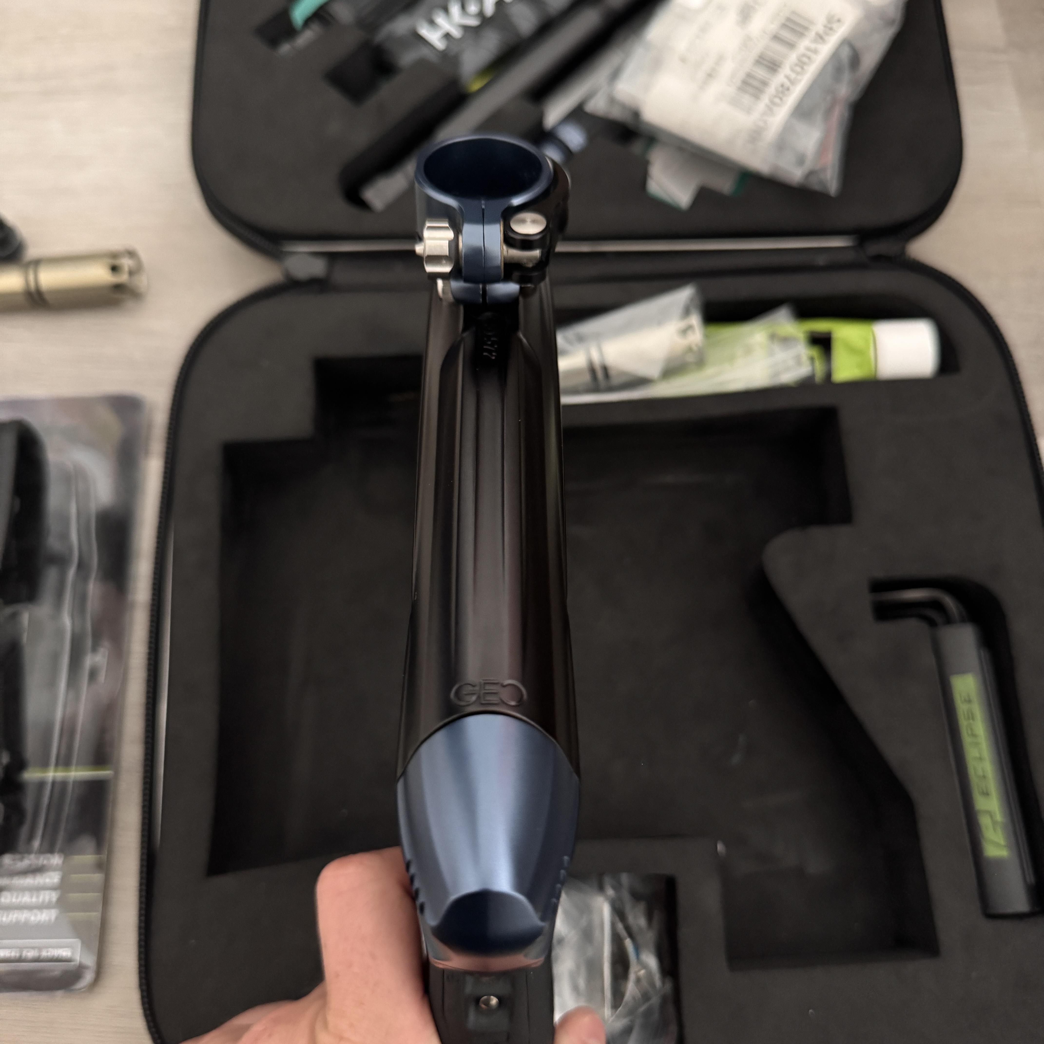 Geo 4 - Black/Blue + Extras