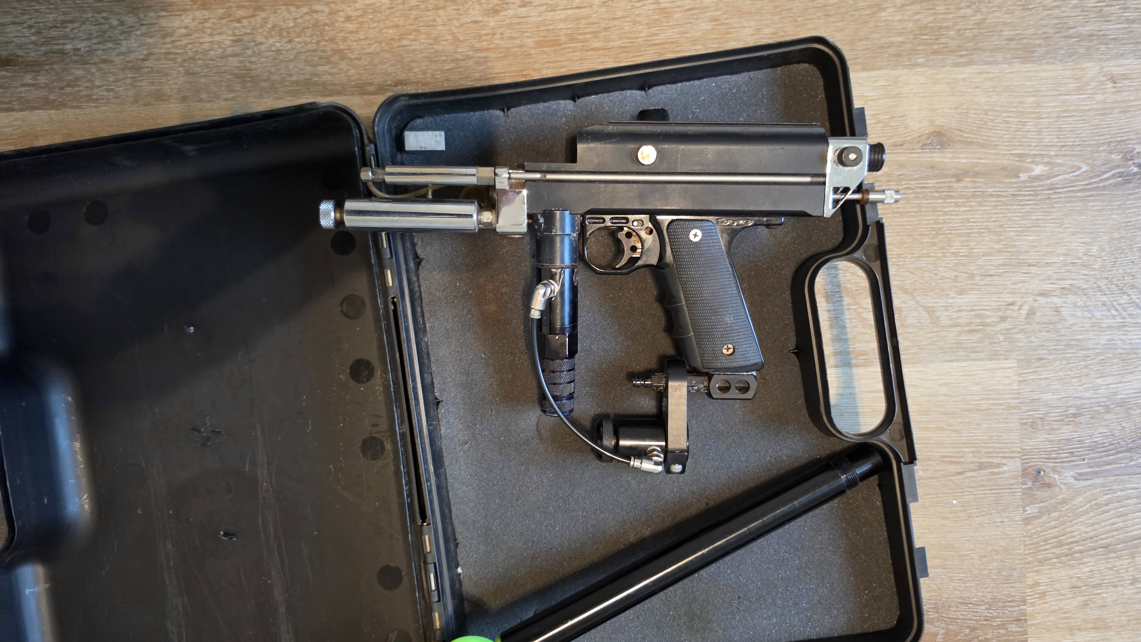 Vintage WGP Autococker Paintball Marker Pre-2K Dye 45 Frame Air America Case