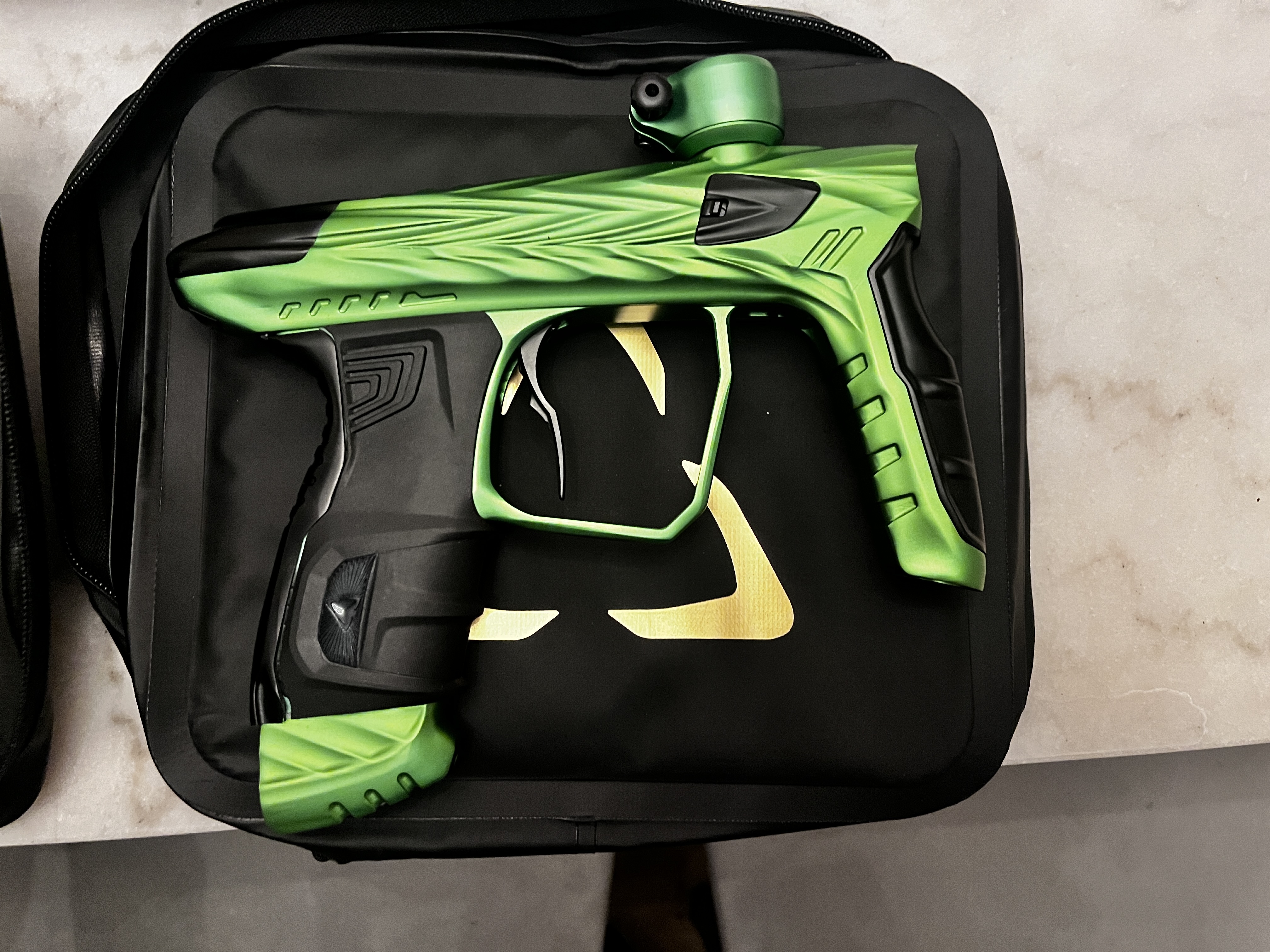 HK Shredder luxe Idol - Dust Neon Green/Black