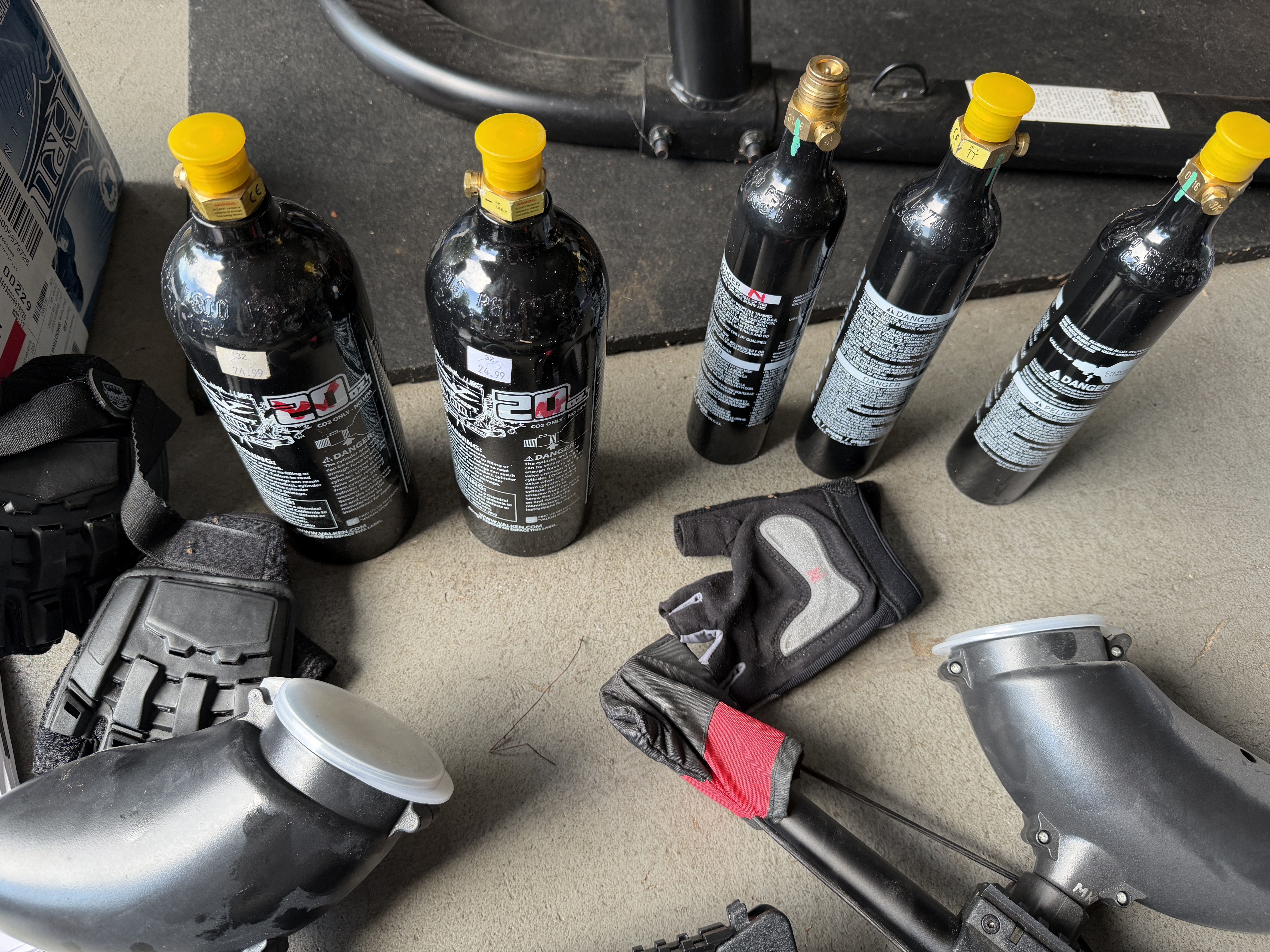 3 paintball guns and accessories 