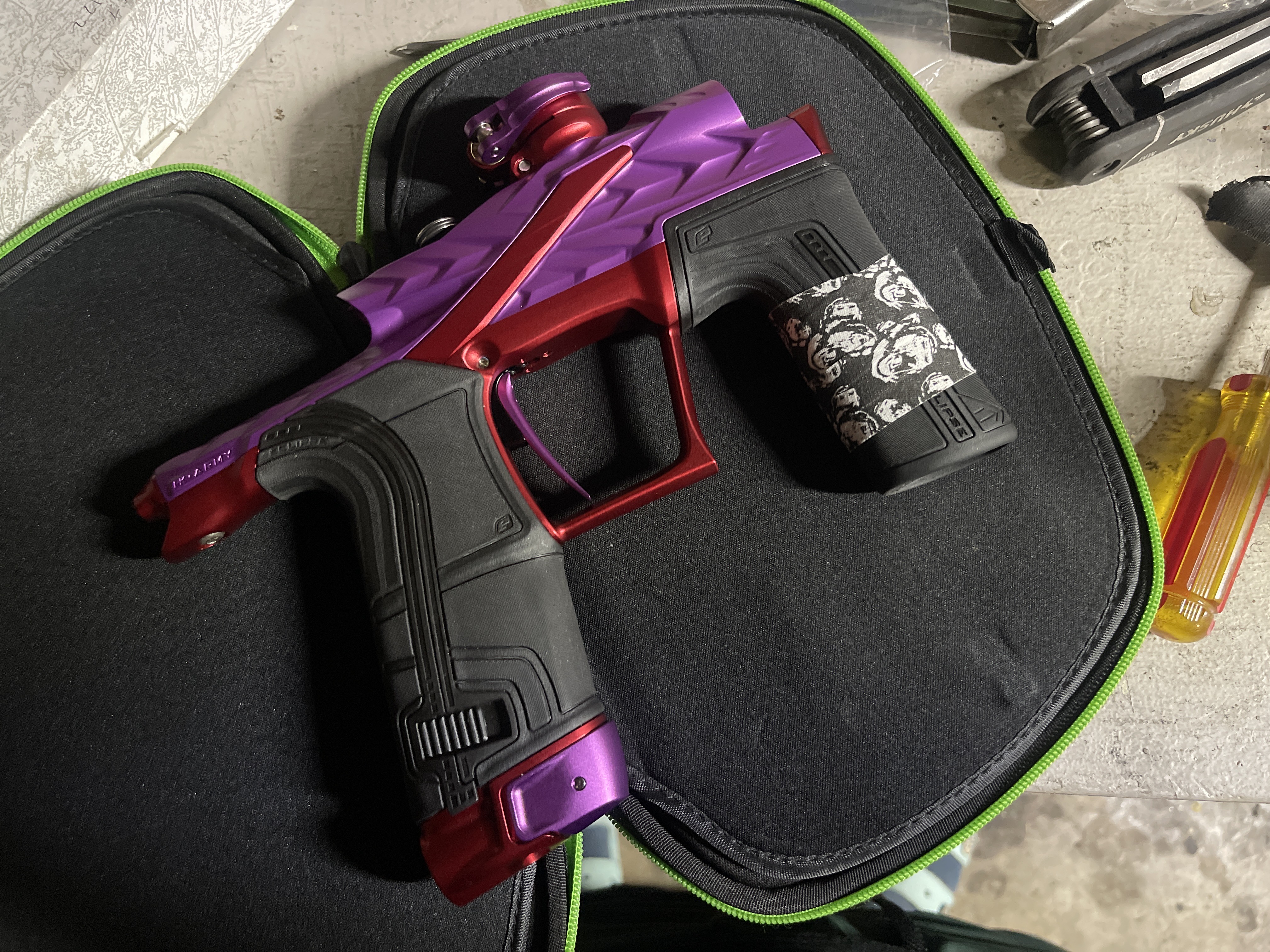 HK Fossil LV2