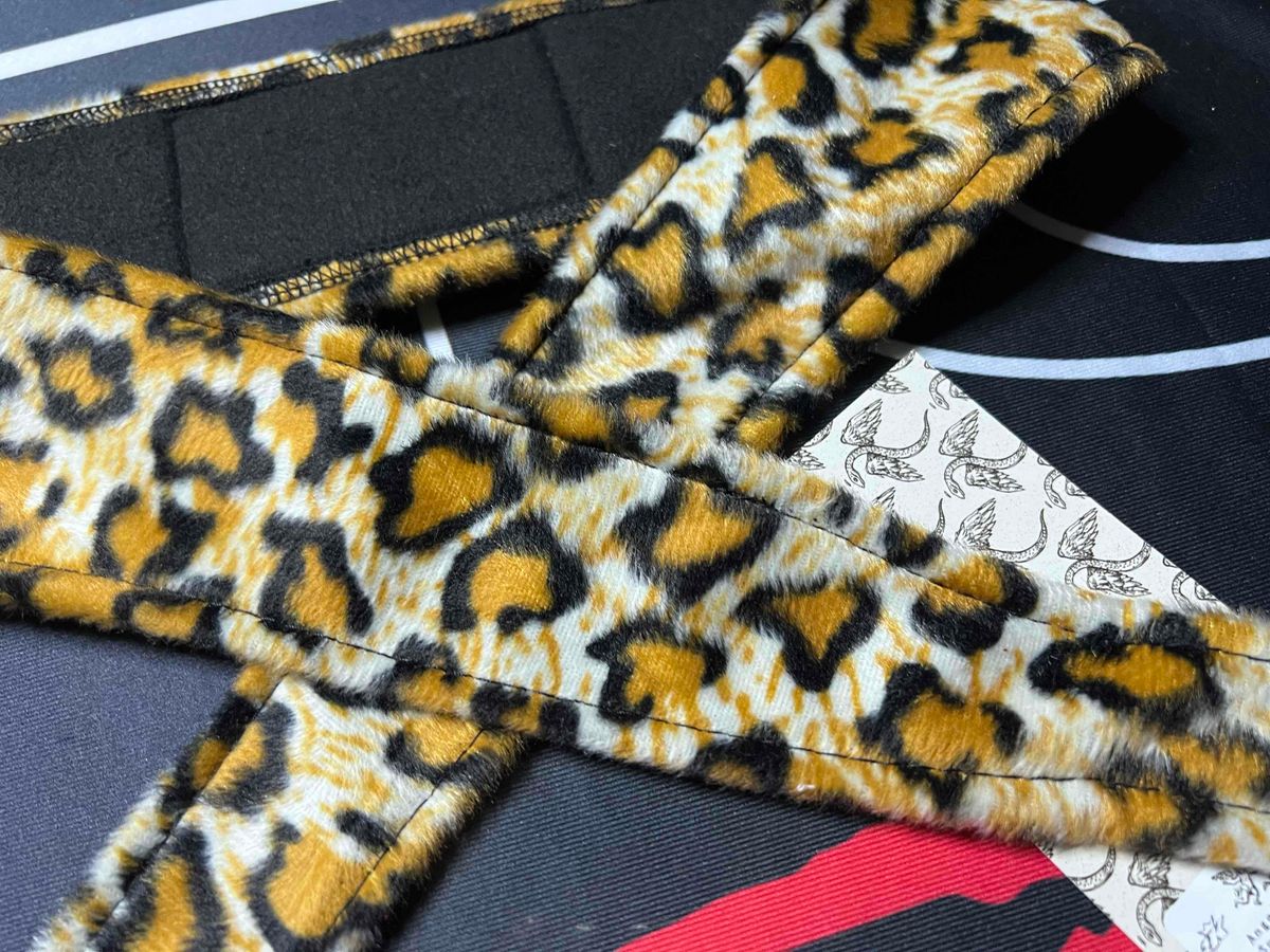 Angel X Bubkerking Headband - Gold Snow Leopard - New oldstock