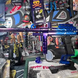 Kingman Spyder Flash  With Case, Matching Barrel & Accessories - Mint Condition