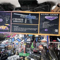 Black Friday: two banners for $150