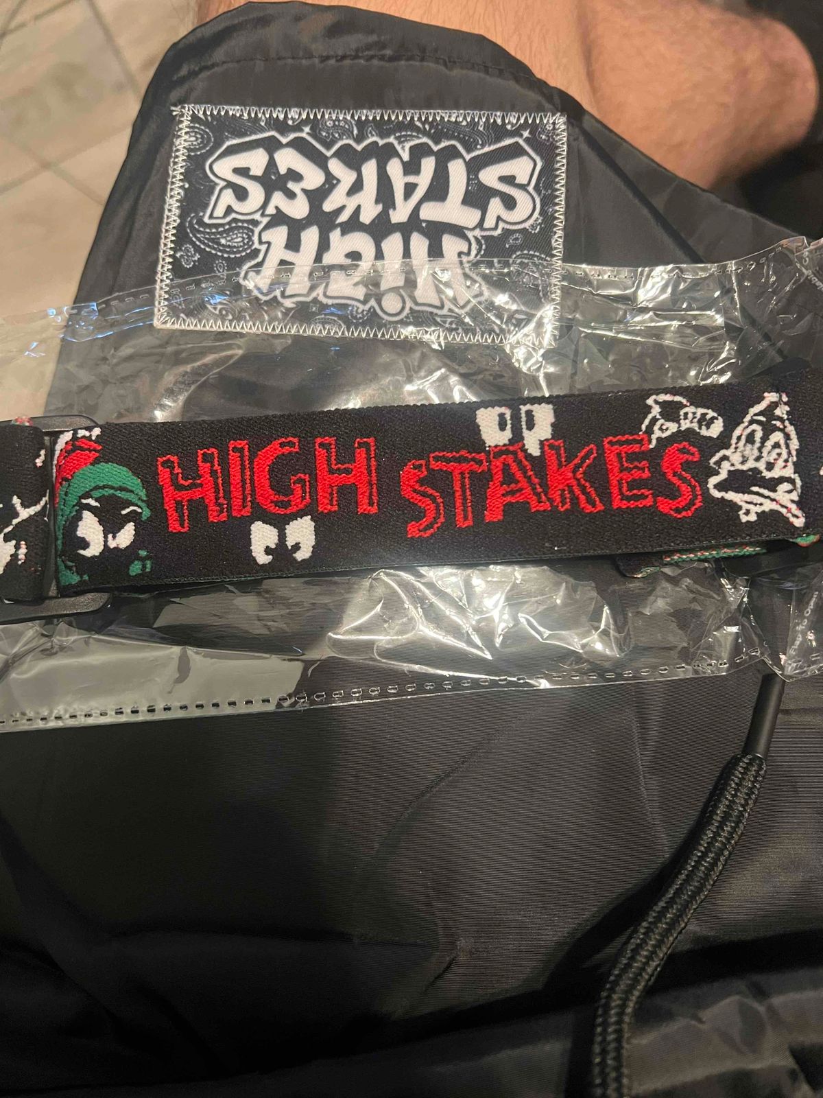 Loonytoons hight stake strap 