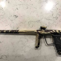 Luxe TM40 tigerstripe with gold accents