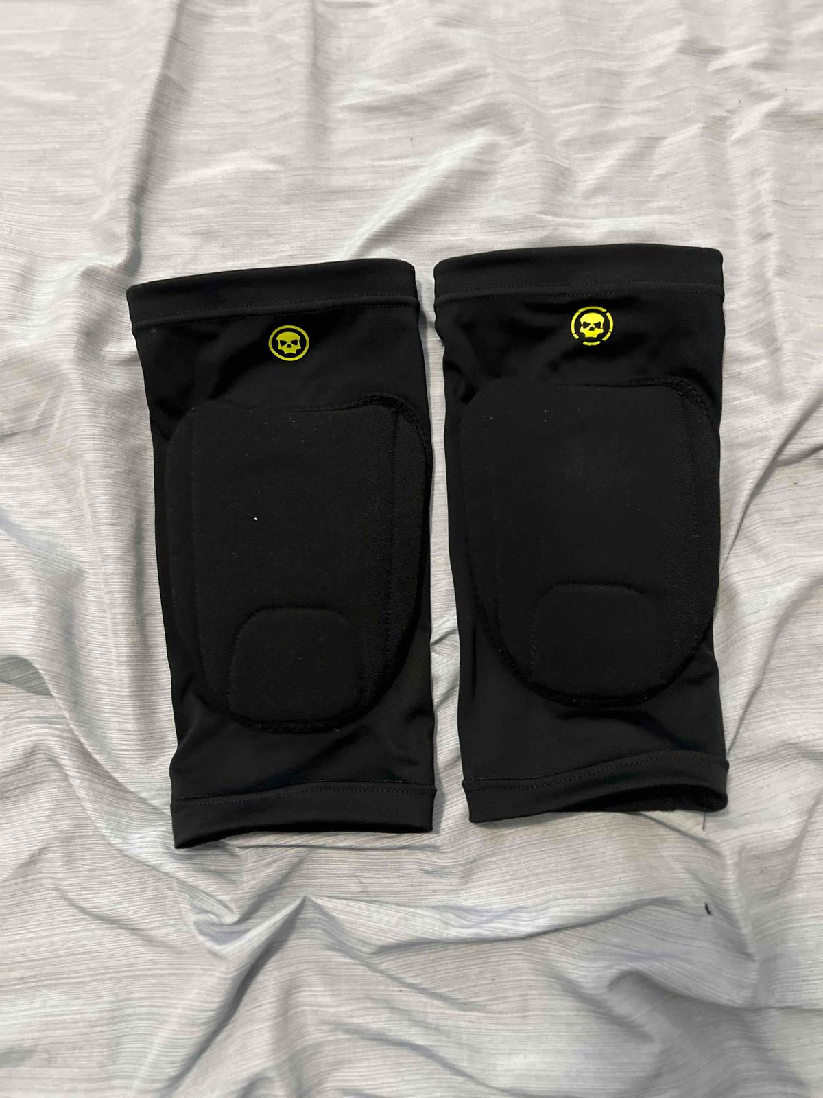 Infamous ProDNA Knee Pads
