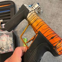 Planet eclipse r5 paintball marker