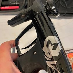 DIx luxe x paintball marker