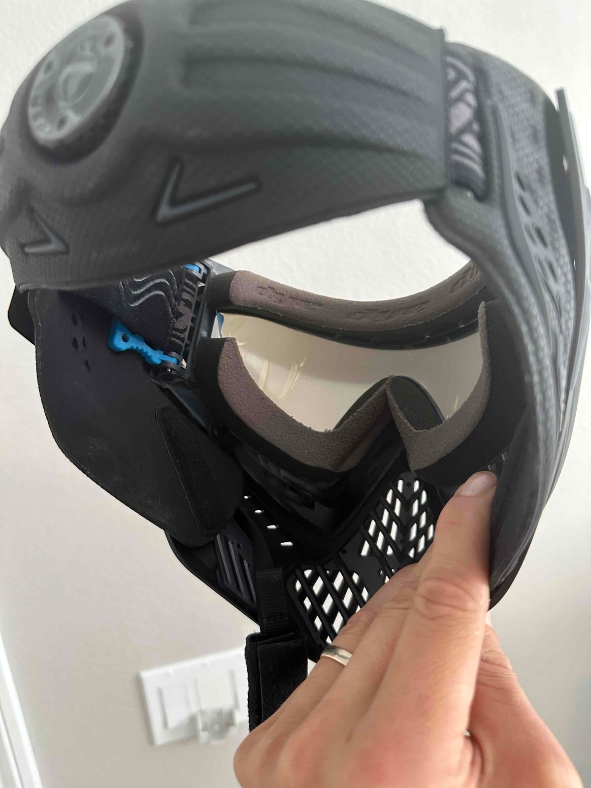 Brand New Dye I5 (black/onyx) + BNIP SMOKE LENS!