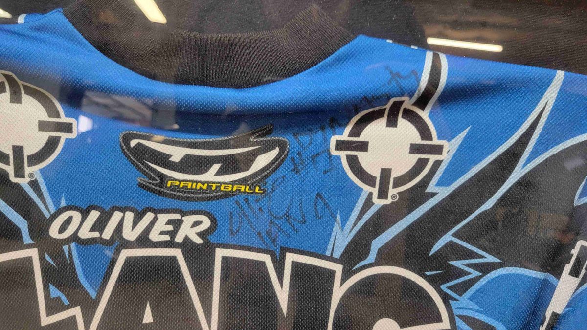 Oliver Lang signed YOTD jersey