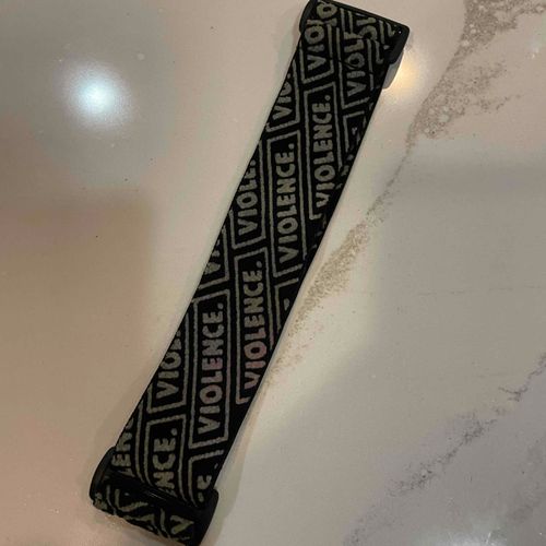 Violence V4 strap