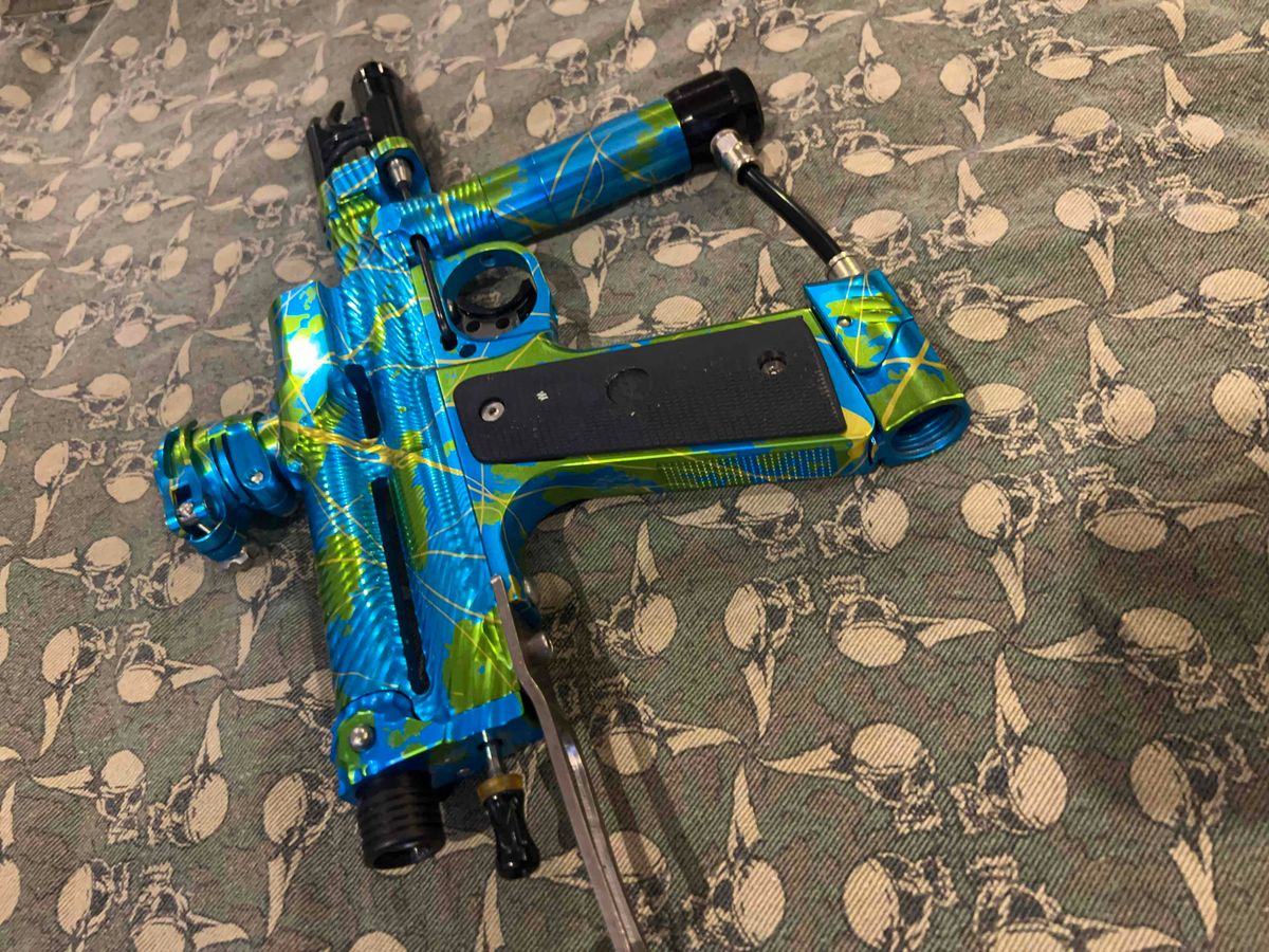 F5 Twister Autococker
