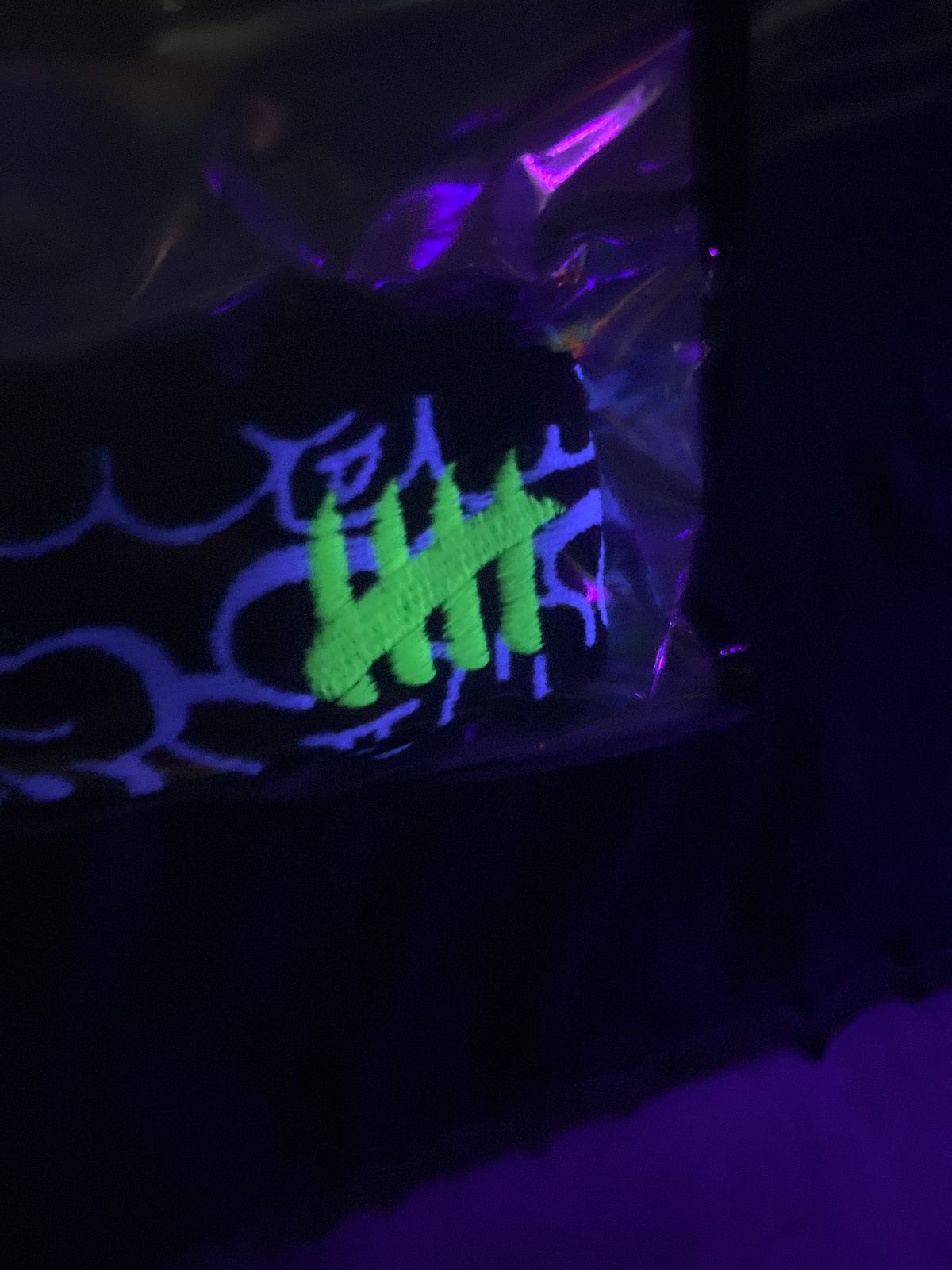 ENEMY OF THE STATE UV GLOW GRAFFITI STRAP NEW