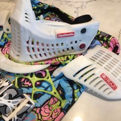 SUPER DEAD SUNDZAZE PRIMO WHITE COMBO 50” BRAND NEW MASK SET BOTTOMS/ EARS/ GOGGLE STRAP, BAG