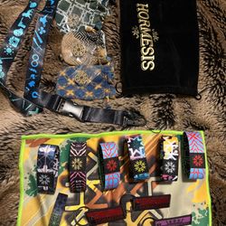 HORMESIS LOT 7 wristbands, 1 Black Bag, 1 Lanyard, 3 Hormesis pins and pouches 1 Micro fiber NEW!!!!
