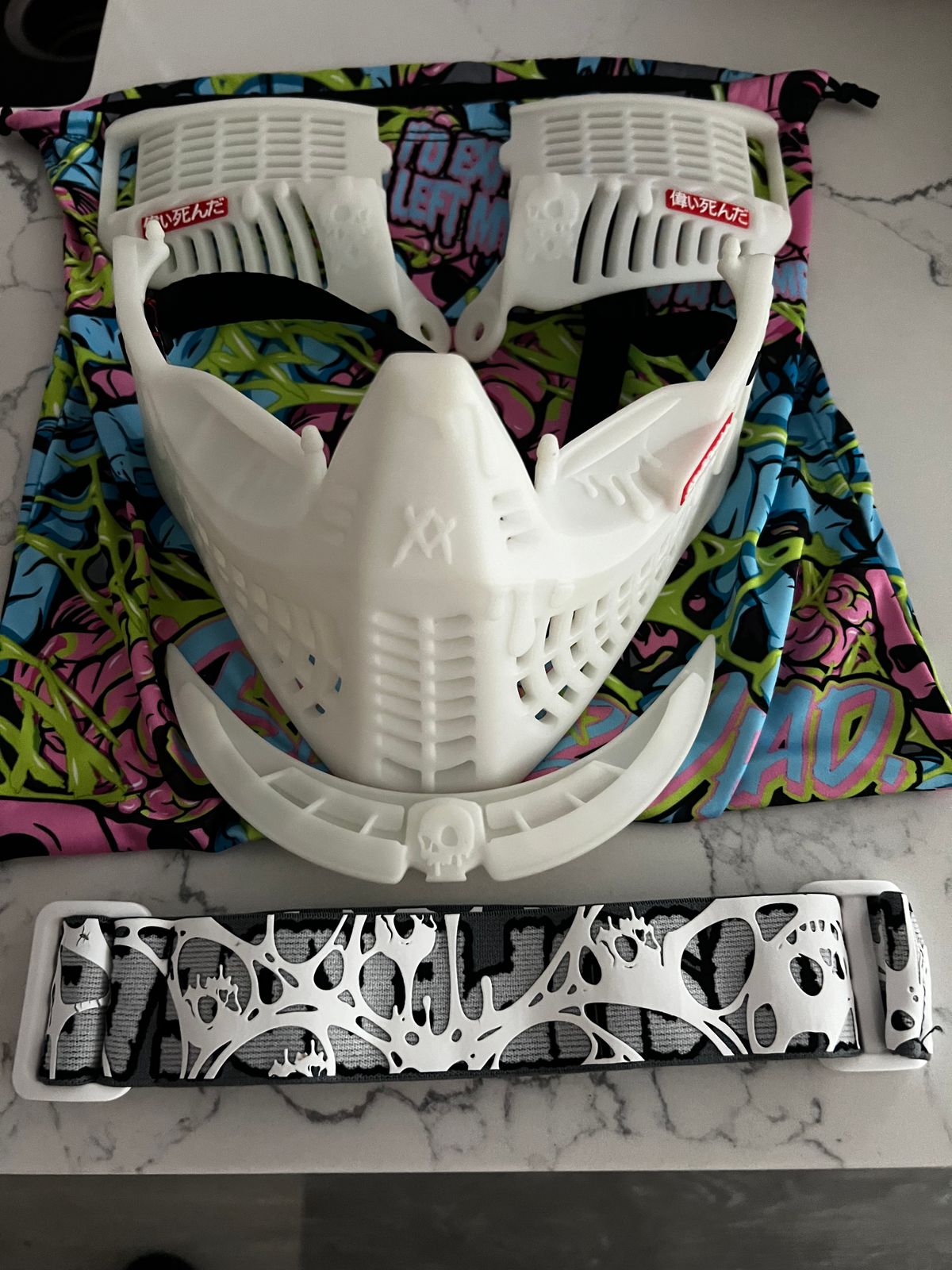 SUPER DEAD SUNDAZE Rainblade PRIMO WHITE SET MASK BOTTOMS & EARS NEW