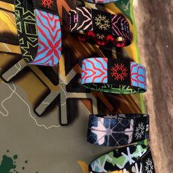 HORMESIS 7 wristbands, 1 black Velvet headband bag, 3 Hormesis pins & 3 Pouches, 1 Micro fiber. 