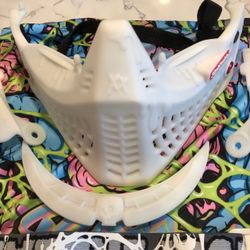 SUPER DEAD SUNDZAZE PRIMO WHITE COMBO 50” BRAND NEW MASK SET BOTTOMS/ EARS/ GOGGLE STRAP, BAG