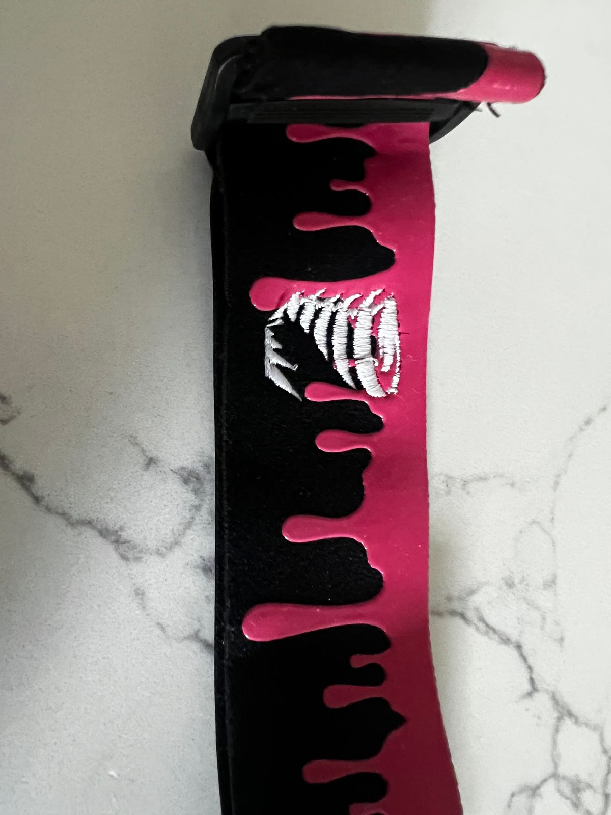 ENEMY OF THE STATE & TWISTER COLLABORATION GOGGLE STRAP BLACK & PINK NEW!!!