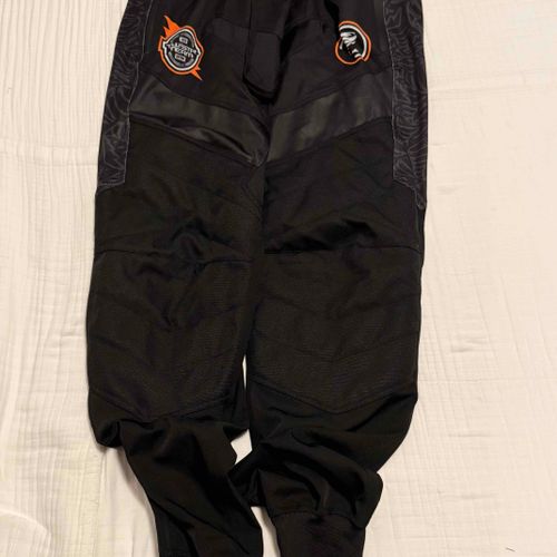L- Twister Team Jogger