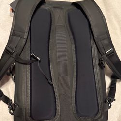 FNDN® MODULAR M6 WATERPROOF BACKPACK - 31L