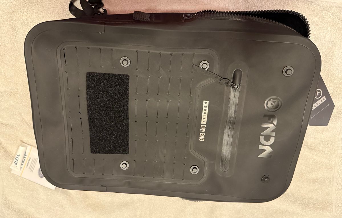 FNDN® MODULAR M6 WATERPROOF BACKPACK - 31L