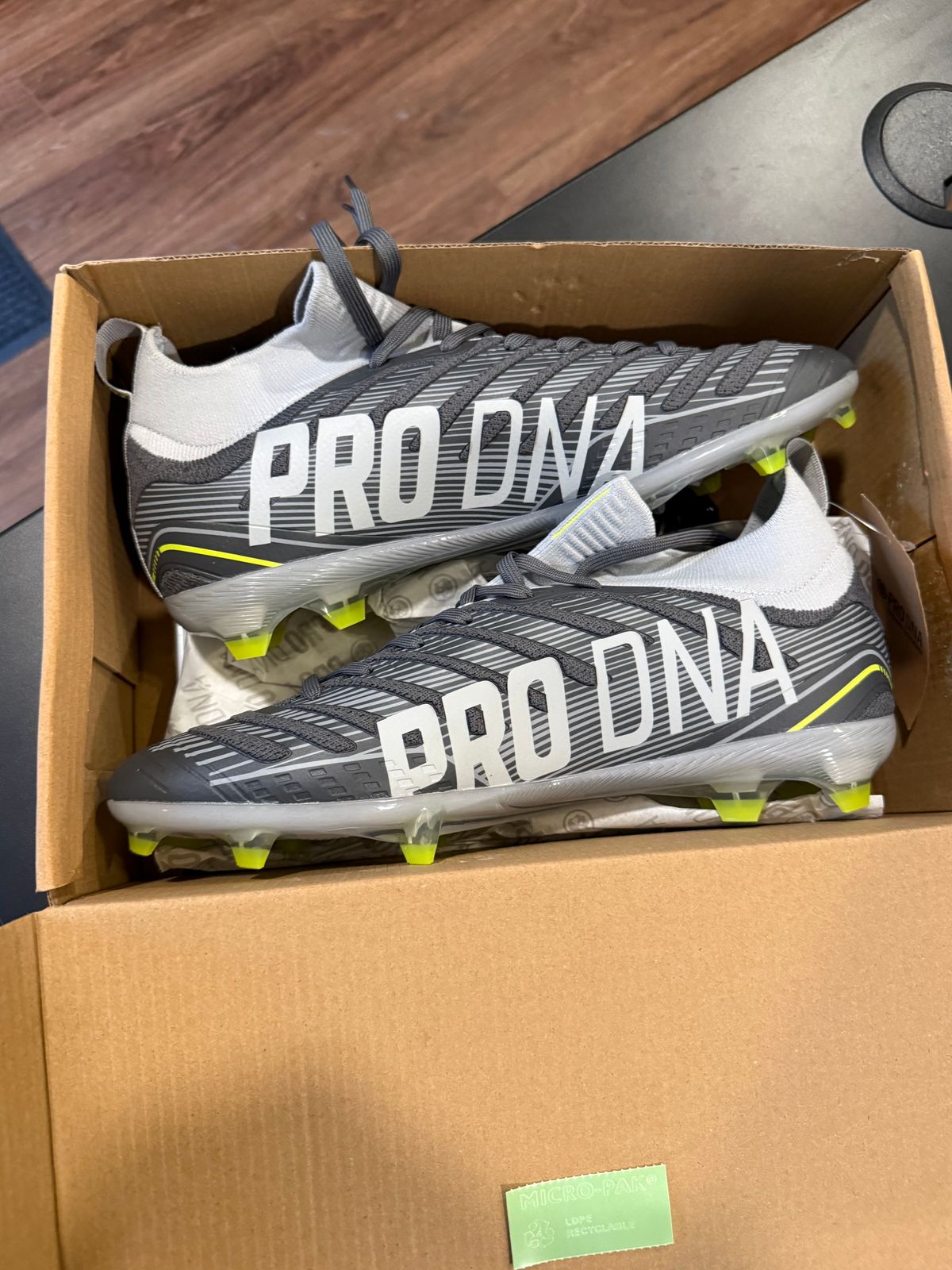 PRO DNA™ VOLTRAX CLEATS - GRAY - Size 11