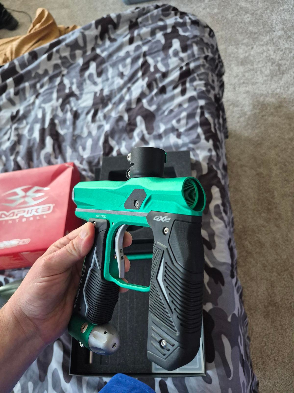 New Axe 2.0 W/ Dye Rotor Hopper