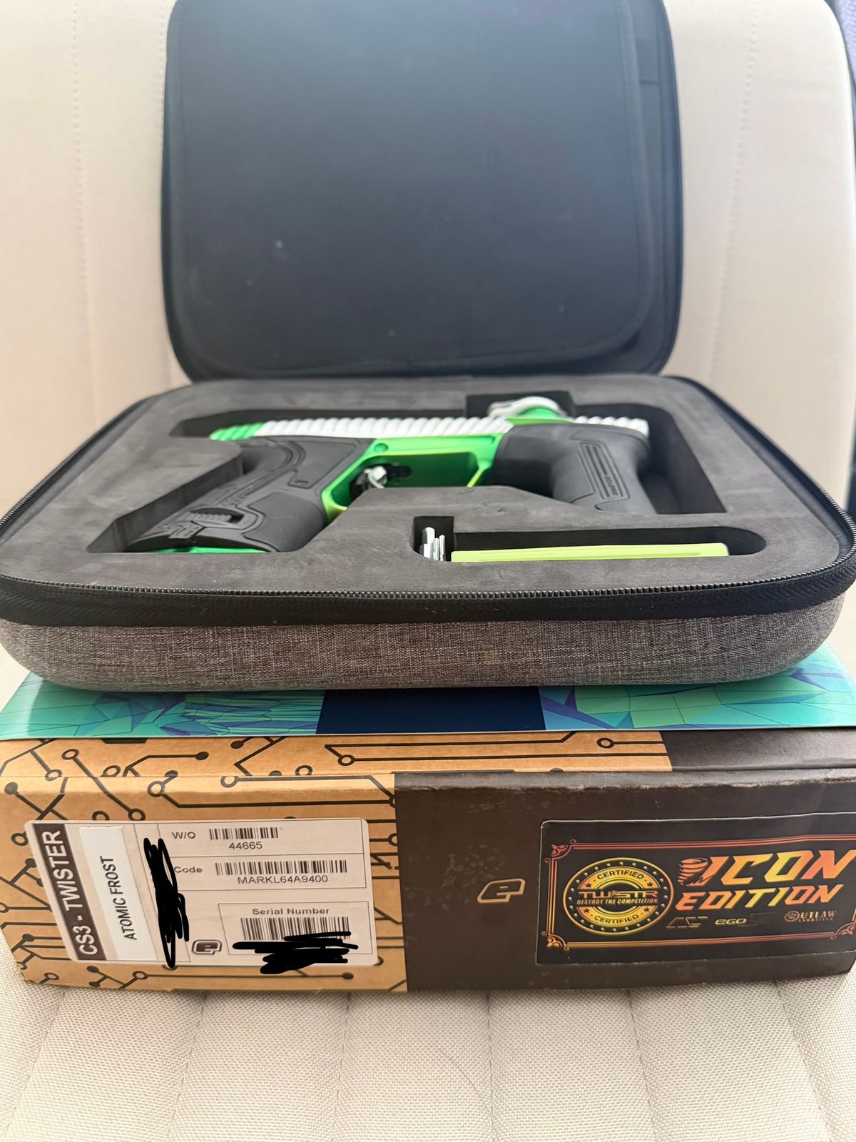 ICON Twister Cs3 w/ matching Mech Frame