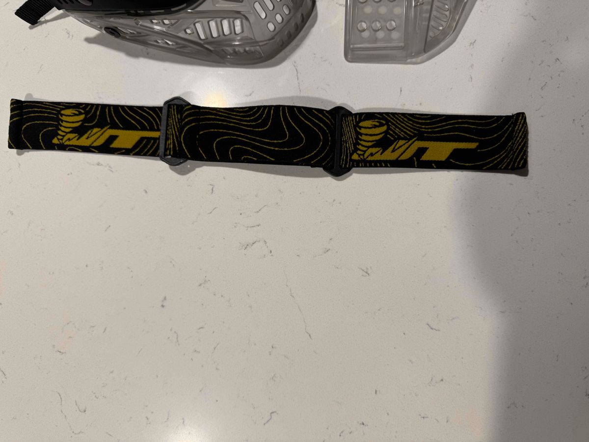 TWSTR REVO 2 Smoke + Stormchaser Strap