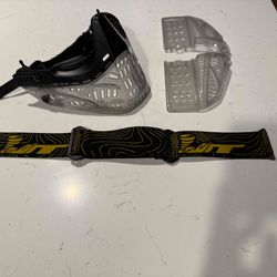 TWSTR REVO 2 Smoke + Stormchaser Strap