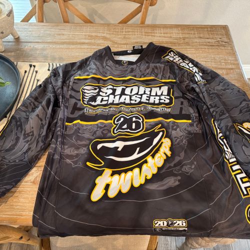 TWSTR Stormchaser 2026 - Jersey & Hoodie (Large)