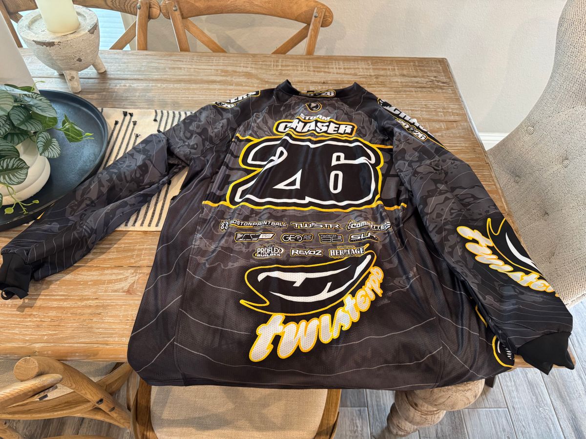 TWSTR Stormchaser 2026 - Jersey & Hoodie (Large)