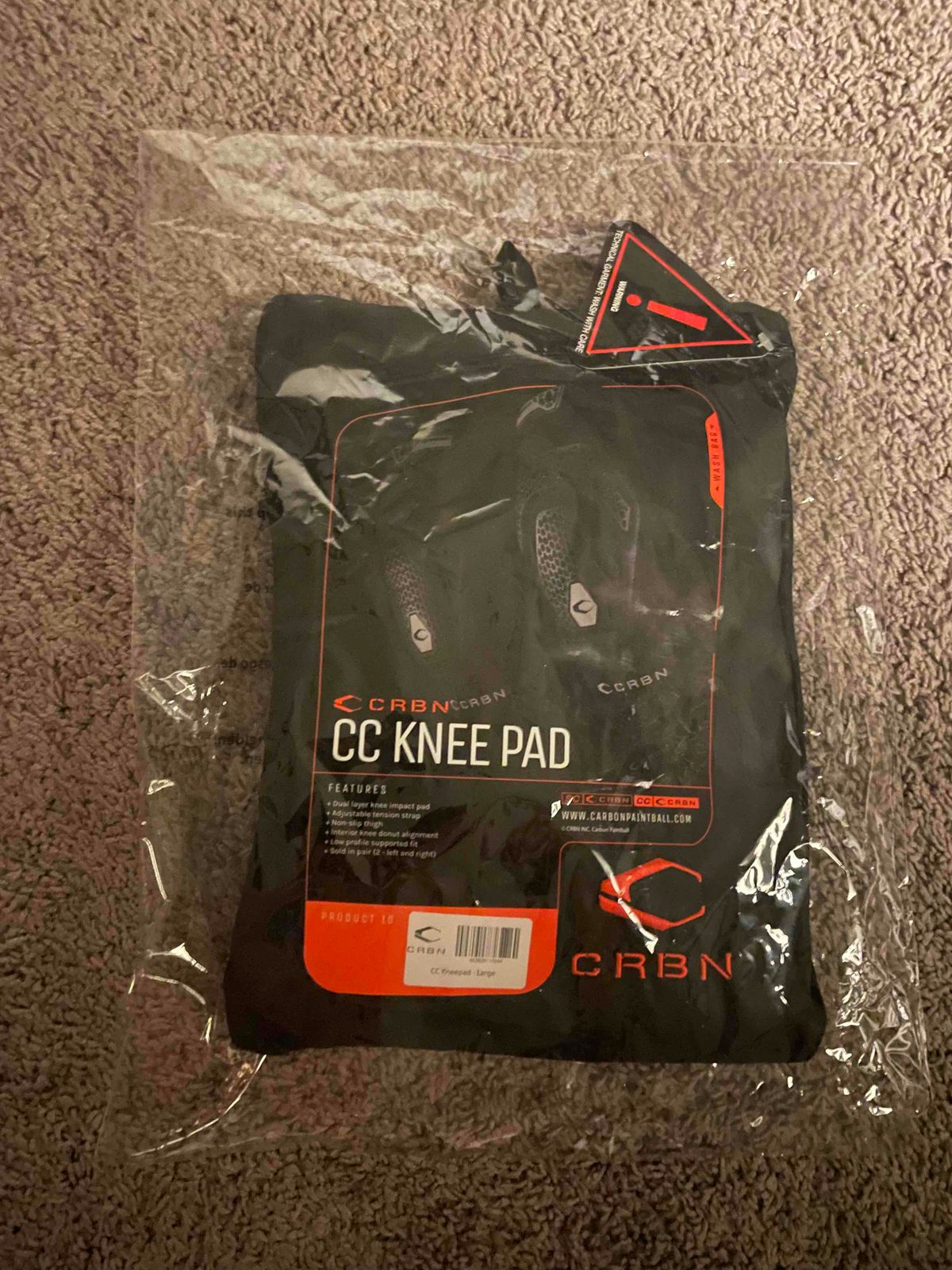 CRBN CC Knee Pads. Never worn. Size Large