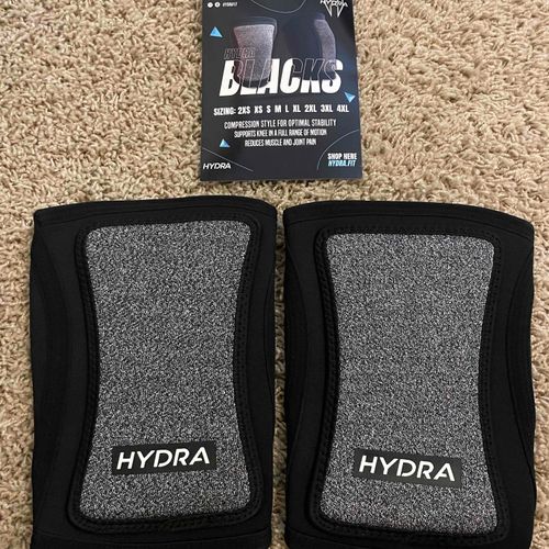 Hydra Blacks Knee Pads