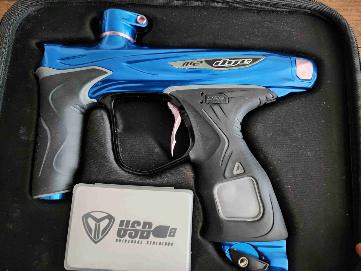 Dye M2 MOSair "Bubble Gum"