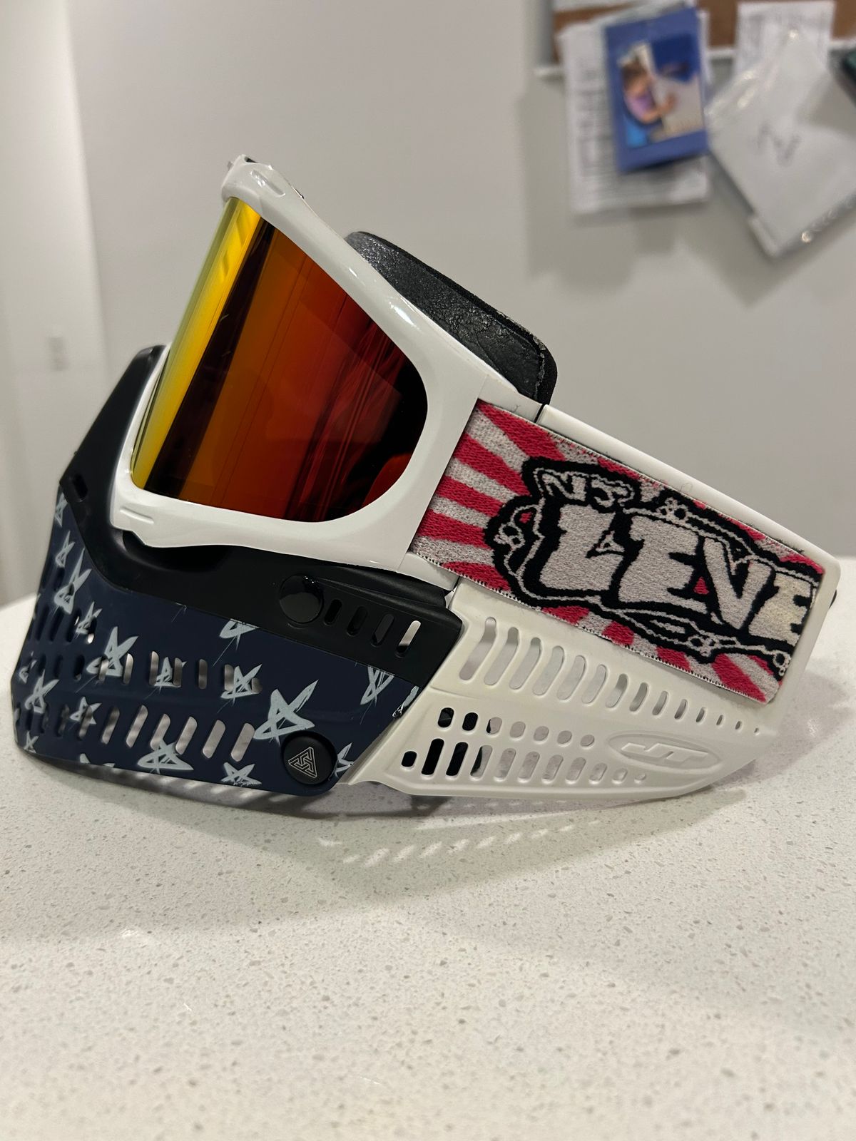CUSTOM AMERICAN THEMED MASK W/NJ LEVERAGE STRAP
