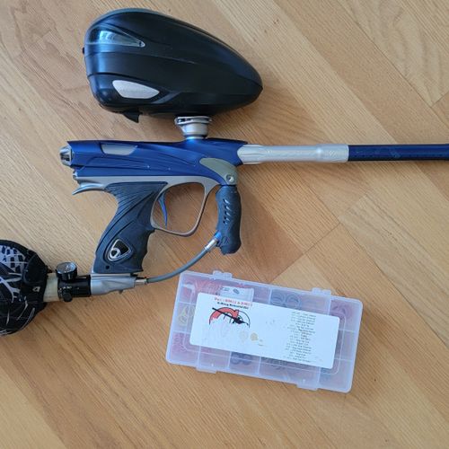 Dye DM12