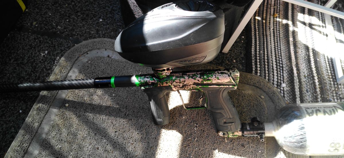 1 of 3 cs2 pros. 