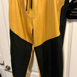 MW Ruthless Joggers - XL