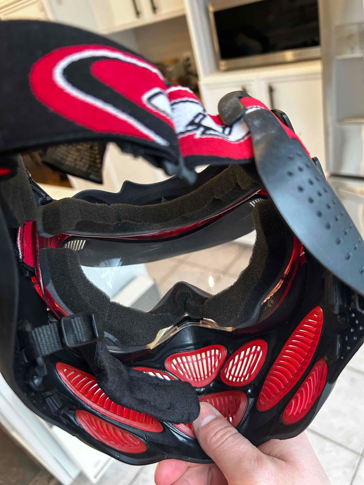 Canada, Red fade Dye i3 , top clean