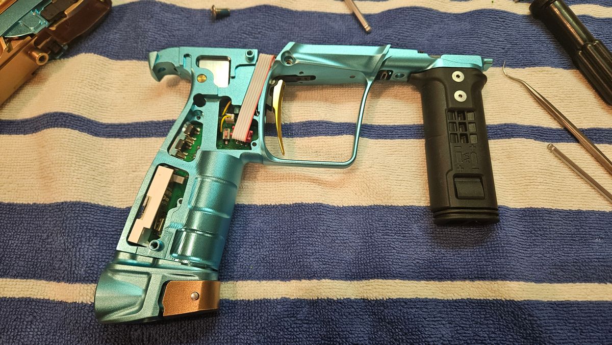 Planet Eclipse CS2 Paintball Marker/Gun with Shooting Video