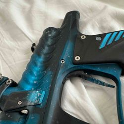 Perfect condition Field One G6R Ripper